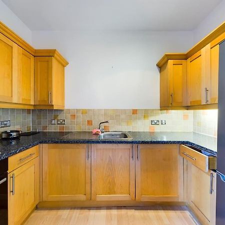 Luxury Apartment Cheltenham Exteriör bild