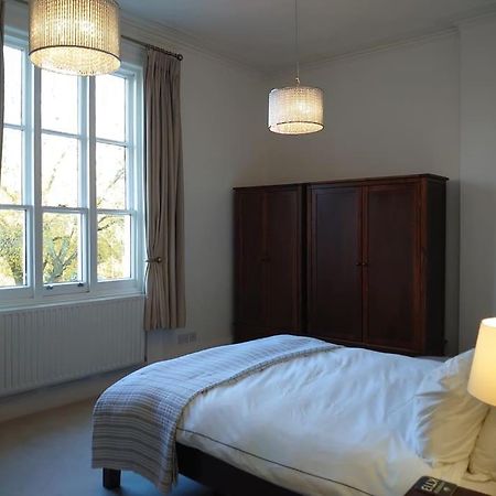 Luxury Apartment Cheltenham Exteriör bild