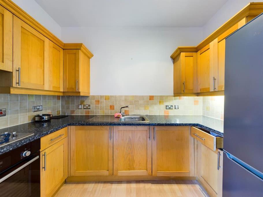 Luxury Apartment Cheltenham Exteriör bild